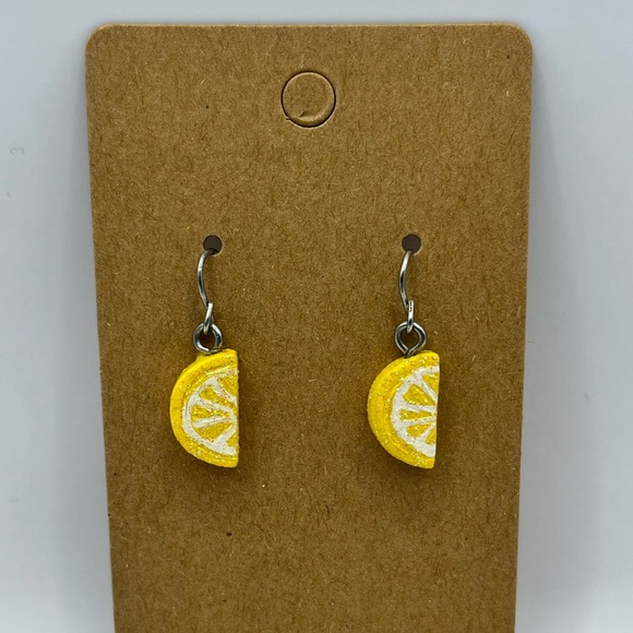 Cartoon lemon slices glittery dangling earrings - Picture 1 of 3